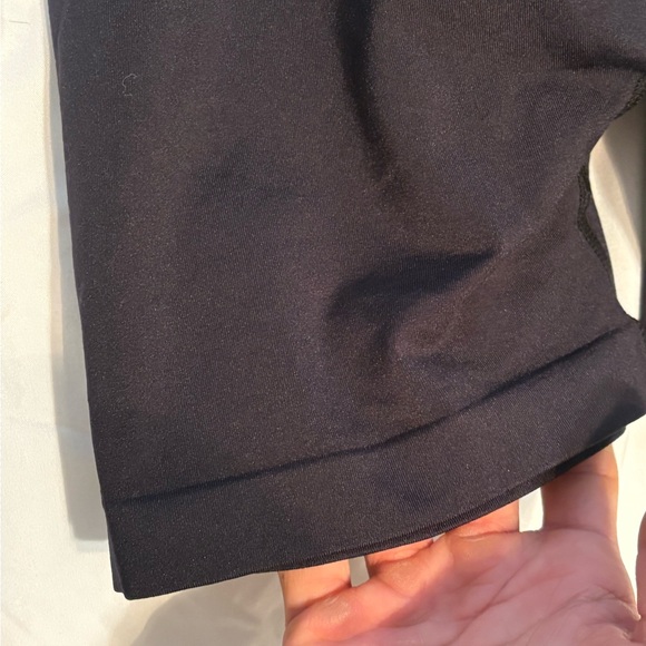 YoungLA Black Seamless Women's Shapewear - Picture 6 of 9